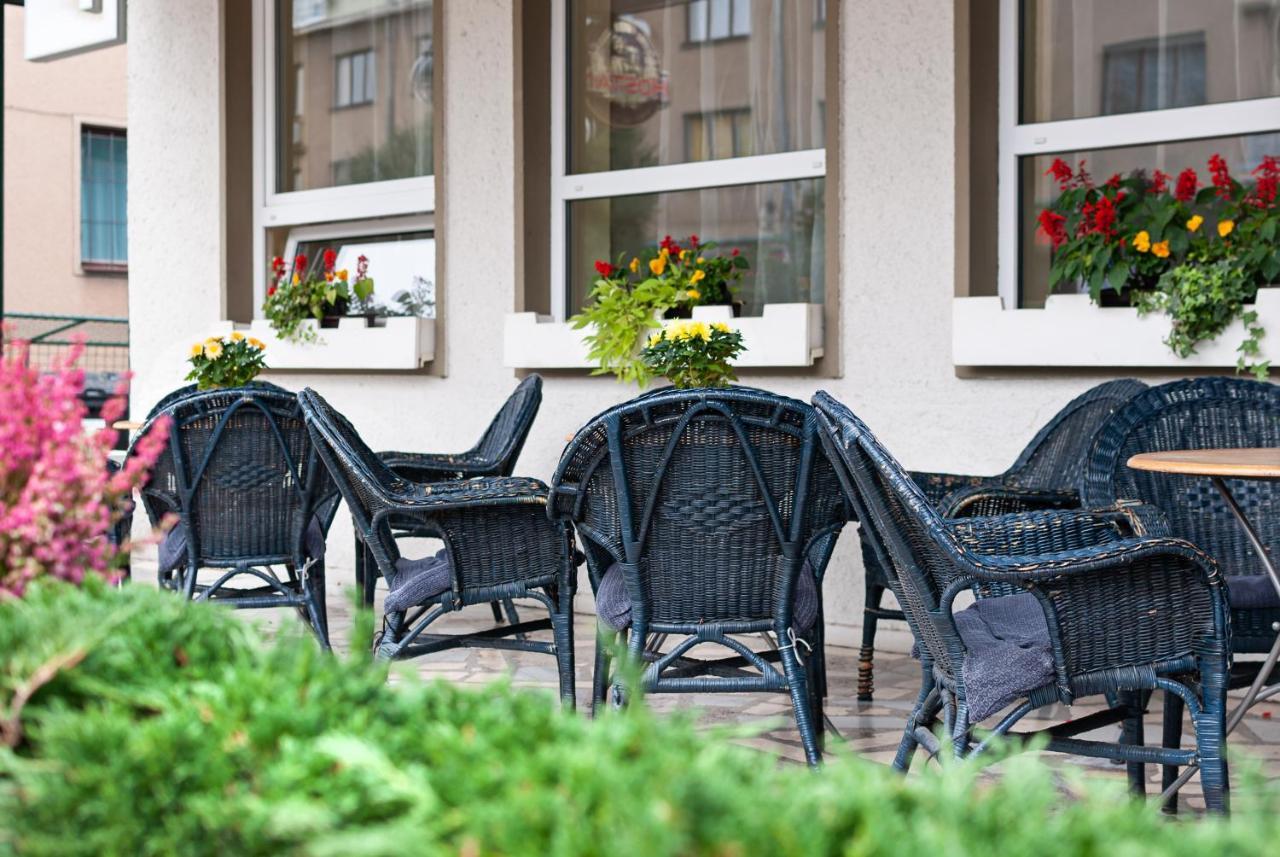 Hotel Monaco Namest nad Oslavou Bagian luar foto